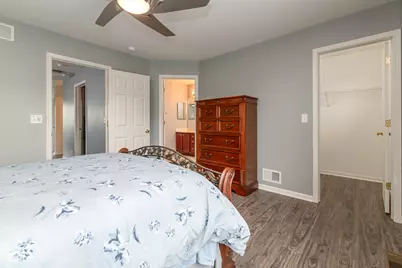 39719 N Warren Lane, Beach Park, IL 60083 - Photo 8