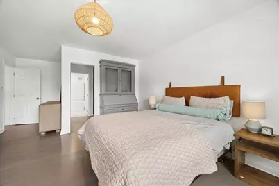 7553 Ridgewood Lane, Burr Ridge, IL 60527 - Photo 22