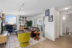 1122 N Clark St, Chicago, IL 60610 - Photo 4