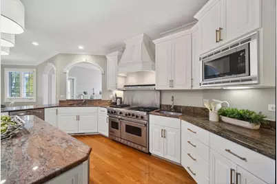 70 Forest Avenue, Naperville, IL 60540 - Photo 24