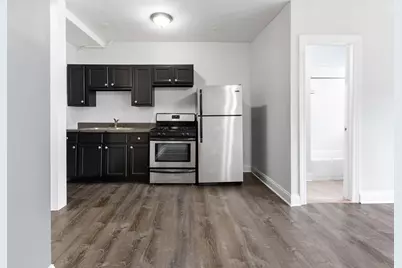 5860 N Kenmore Avenue #104, Chicago, IL 60660 - Photo 4