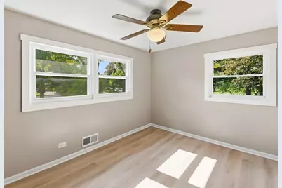 5905 Lee Avenue, Downers Grove, IL 60516 - Photo 12