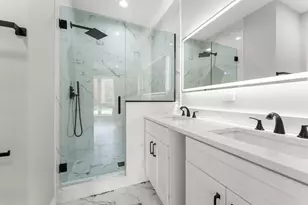 7428 N Rogers Ave, Chicago, IL 60626 - Photo 14