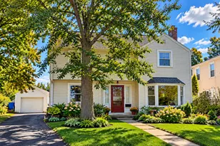 305 N Charlotte St, Lombard, IL 60148 - Photo 1