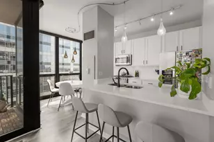 210 S Desplaines St, Chicago, IL 60661 - Photo 6