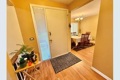 752 Biloxie Court #752, Carol Stream, IL 60188 - Photo 4