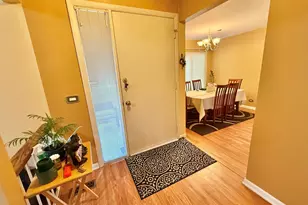 752 Biloxie Ct, Carol Stream, IL 60188 - Photo 4
