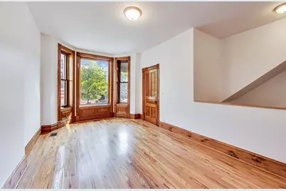 1138 W Addison Street #1, Chicago, IL 60613 - Photo 2