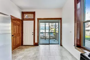 1138 W Addison St, Chicago, IL 60613 - Photo 6