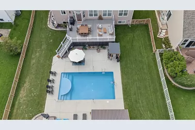 711 Jorstad Drive, North Aurora, IL 60542 - Photo 2