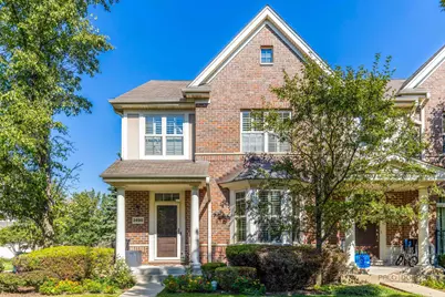 2498 Waterbury Lane, Buffalo Grove, IL 60089 - Photo 2