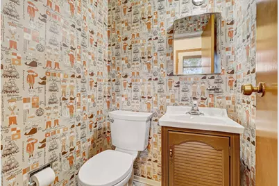 385 Pleasant Street, Hoffman Estates, IL 60169 - Photo 18