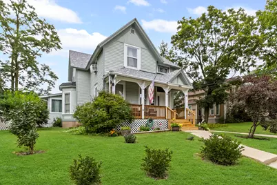 102 S Liberty Street #3, Elgin, IL 60120 - Photo 1