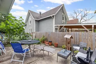 102 S Liberty St, Elgin, IL 60120 - Photo 14