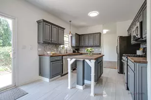 614 Aspen Ct, Antioch, IL 60002 - Photo 8