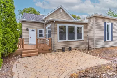 502 W Grove Street, Pontiac, IL 61764 - Photo 28
