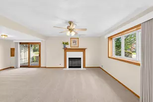 11147 Saratoga Dr, Orland Park, IL 60467 - Photo 12