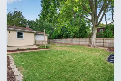 520 Johnson Avenue, Morris, IL 60450 - Photo 36