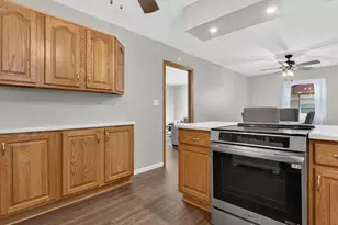 520 Johnson Ave, Morris, IL 60450 - Photo 14