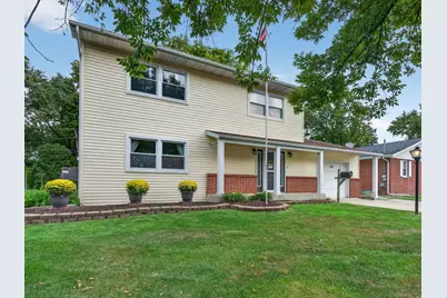 520 Johnson Avenue, Morris, IL 60450 - Photo 2