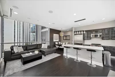 110 W Superior Street #1003, Chicago, IL 60654 - Photo 6