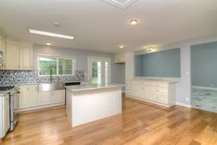 5N712 Garden Ave, Roselle, IL 60172 - Photo 8