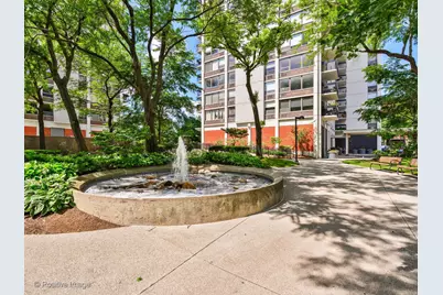 1360 N Sandburg Terrace #2701C, Chicago, IL 60610 - Photo 32