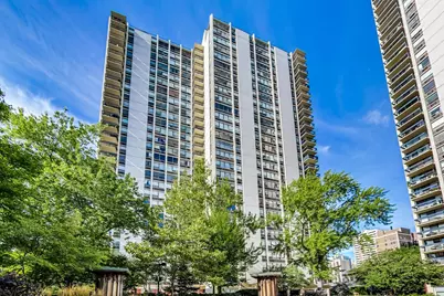 1360 N Sandburg Terrace #2701C, Chicago, IL 60610 - Photo 2
