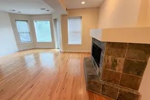 4921 N Winthrop Ave, Chicago, IL 60640 - Photo 4