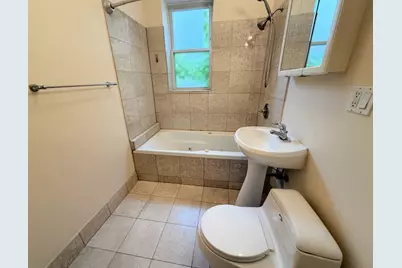 4921 N Winthrop Avenue #1, Chicago, IL 60640 - Photo 8