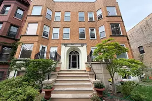 4921 N Winthrop Ave, Chicago, IL 60640 - Photo 1