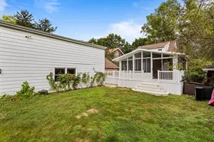 913 W Charles St, Champaign, IL 61821 - Photo 40