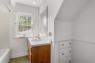 913 W Charles St, Champaign, IL 61821 - Photo 24