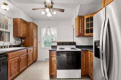 913 W Charles Street, Champaign, IL 61821 - Photo 14