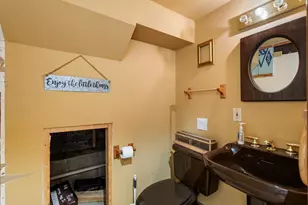 913 W Charles St, Champaign, IL 61821 - Photo 32