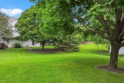 5 W Pheasant Trail #05, Lake in the Hills, IL 60156 - Photo 16
