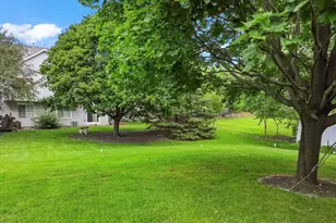 5 W Pheasant Trail, Lake in the Hills, IL 60156 - Photo 16