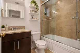 3335 W Byron St, Chicago, IL 60618 - Photo 10