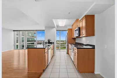 9715 Woods Drive #1710, Skokie, IL 60077 - Photo 14