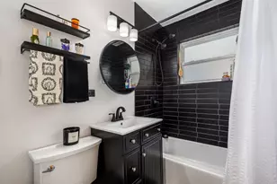 10713 S Sawyer Ave, Chicago, IL 60655 - Photo 14
