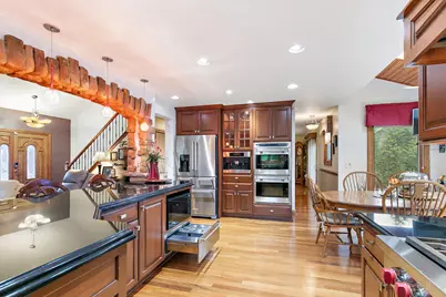 1021 Pheasant Trail, Carol Stream, IL 60188 - Photo 12