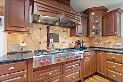 1021 Pheasant Trail, Carol Stream, IL 60188 - Photo 14