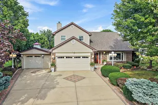 1021 Pheasant Trail, Carol Stream, IL 60188 - Photo 2
