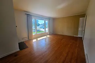 [Address not provided], Des Plaines, IL 60018 - Photo 2