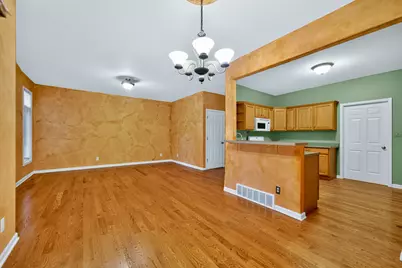 2154 Patriot Drive, Dekalb, IL 60115 - Photo 8
