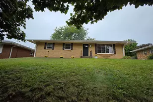 2905 Concordia Dr, Rockford, IL 61109 - Photo 2