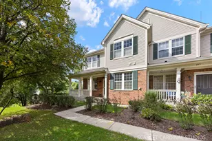 641 W Moreland Ave, Addison, IL 60101 - Photo 1