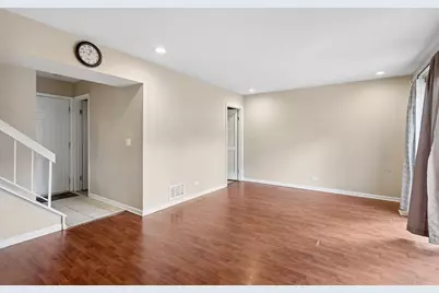 285 Navajo Drive, Bolingbrook, IL 60440 - Photo 4