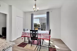 3S547 Everton Dr, Warrenville, IL 60555 - Photo 6