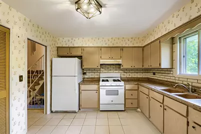 883 E Zinnia Lane, Palatine, IL 60074 - Photo 8